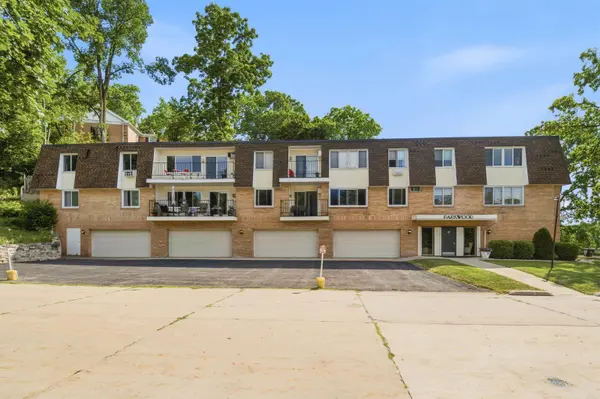 10 GREEN BAY CT #205, Appleton, WI 54911
