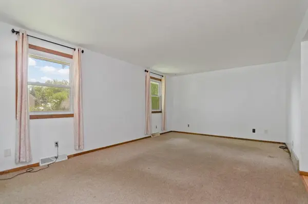 1486 HASTINGS ST, Green Bay, WI 54301