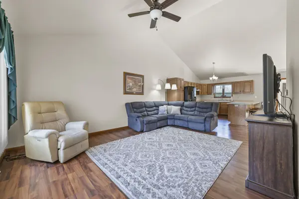 188 E PIONEER RD, Fond Du Lac, WI 54935