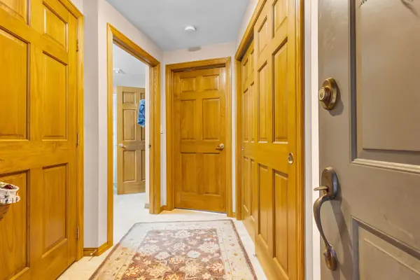 1808 HARDWOODS CT, De Pere, WI 54115