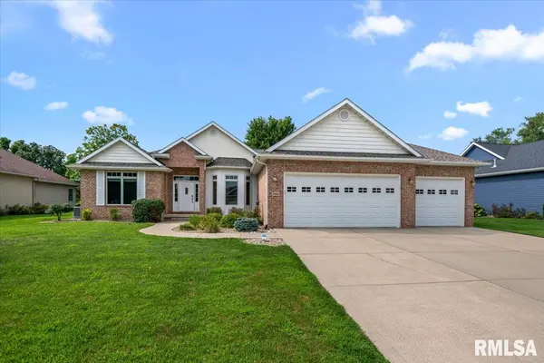 3408 Panther Creek DR, Springfield, IL 62711