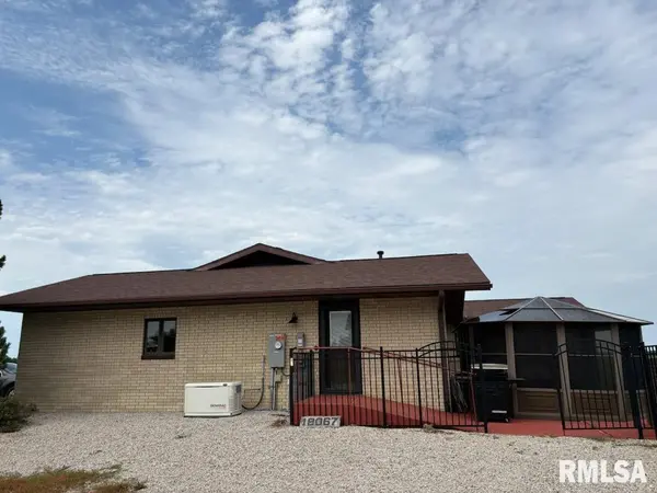 18067 DEE MAC RD, Mackinaw, IL 61755