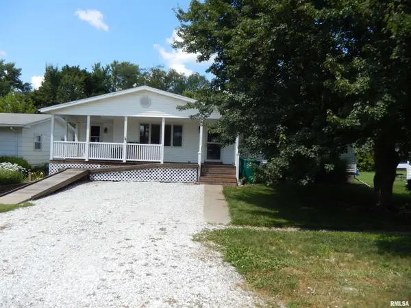 330 W STATE ST, Good Hope, IL 61438
