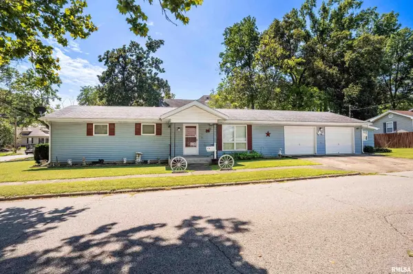 307 W Ogara ST, Harrisburg, IL 62946