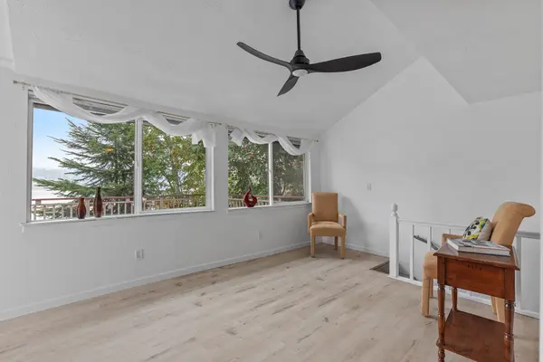11661 N Honeymoon Bay Rd, Newman Lake, WA 99025