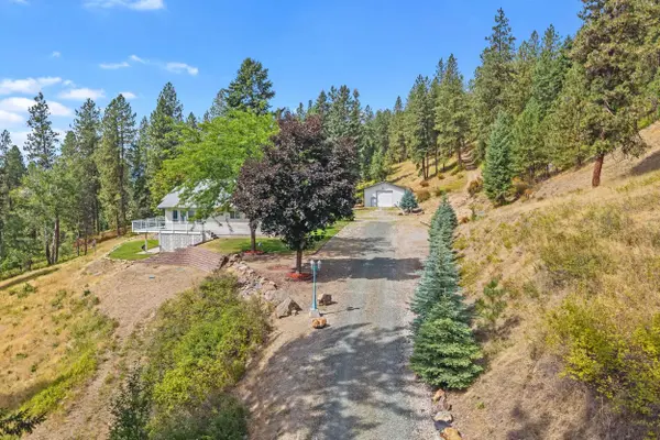 2024 Summit Valley Q Rd, Addy, WA 99101
