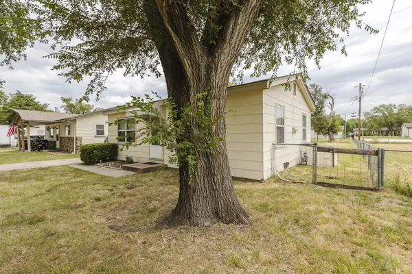 750 N Arapaho, Wichita, KS 67212
