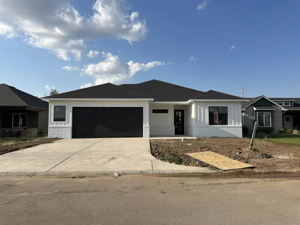 4430 N Sunny Ct, Wichita, KS 67205
