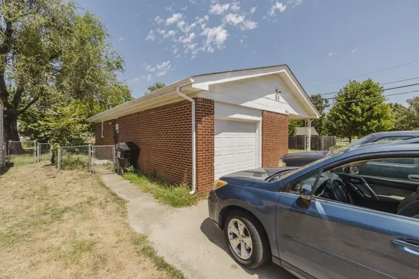 2524 W Columbine, Wichita, KS 67204