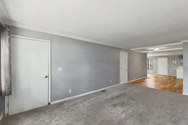 2746 N Iva, Wichita, KS 67220
