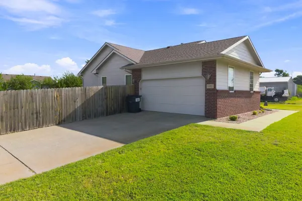 5402 S Victoria Ct., Wichita, KS 67216