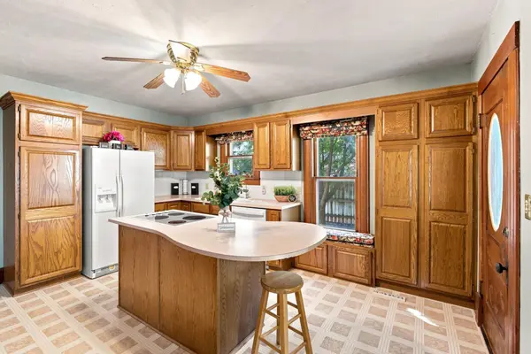 428 N Main St, Andale, KS 67001