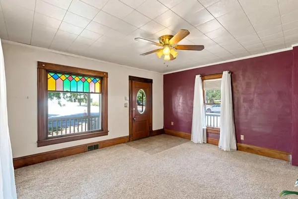 428 N Main St, Andale, KS 67001