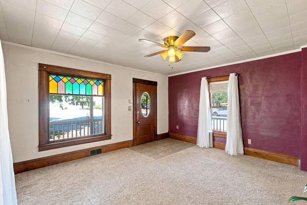 428 N Main St, Andale, KS 67001