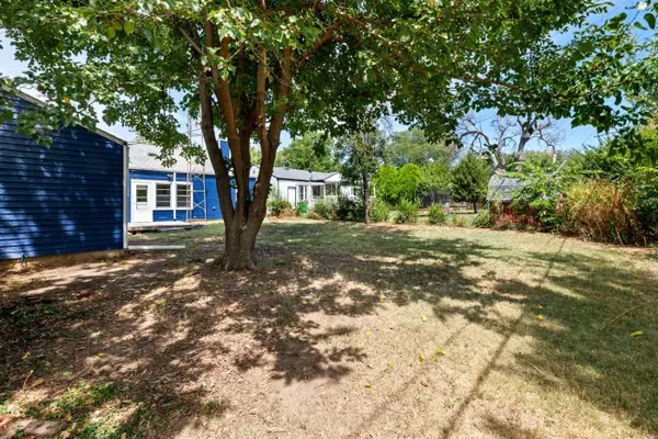 3609 E Countryside Plz, Wichita, KS 67218
