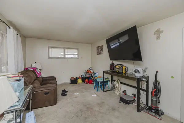 2616 S Oak, Wichita, KS 67217