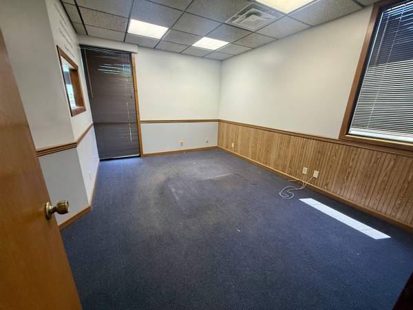 1251 S Longfellow, Wichita, KS 67207