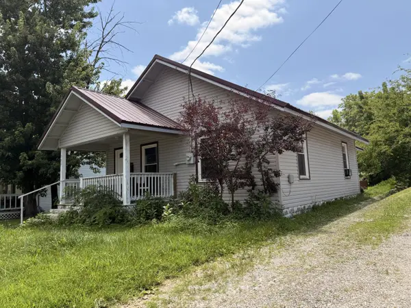 702 W 1st Street, Mountain Grove, MO 65711