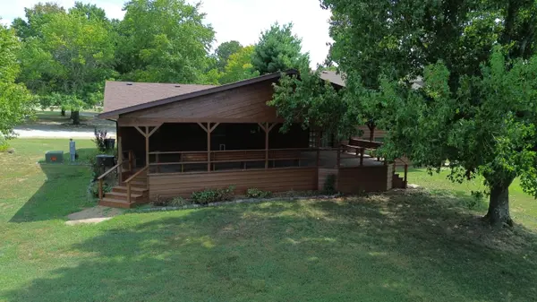17984 State Highway 248, Cassville, MO 65625