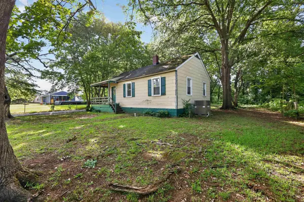 204 Anderson DR, Spartanburg, SC 29302