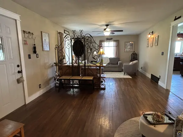 1761 Road B2, Emporia, KS 66801