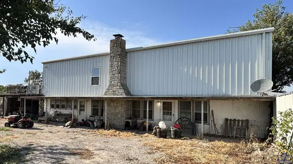 1873 Road 110, Hartford, KS 66854