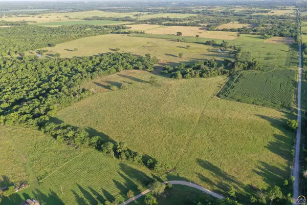 00000 S Shawnee Heights RD, Quenemo, KS 66528