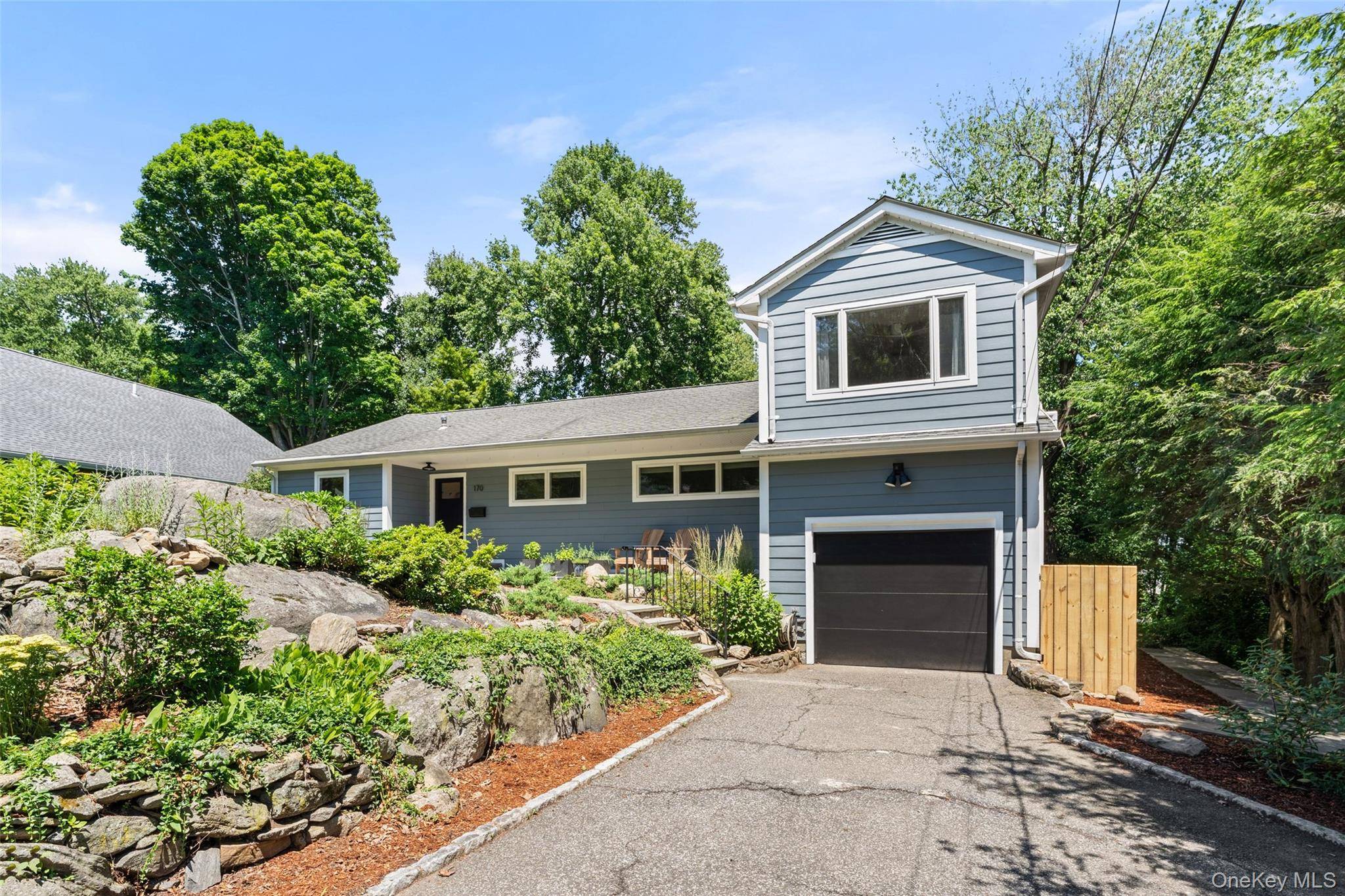 170 Crest DR, Tarrytown, NY 10591