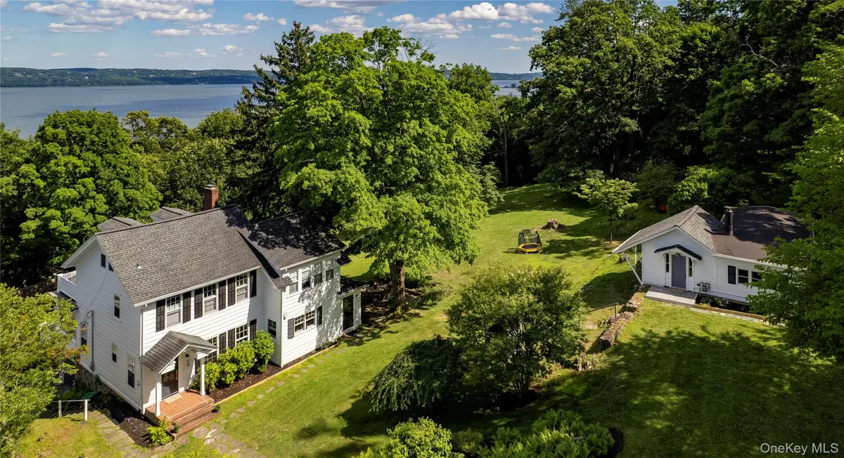 34 Old Mountain RD, Nyack, NY 10960