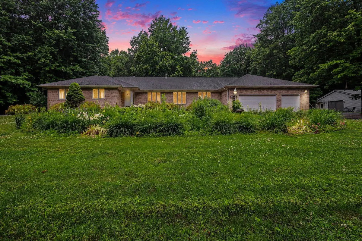 3598 W Schultz RD, La Porte, IN 46350