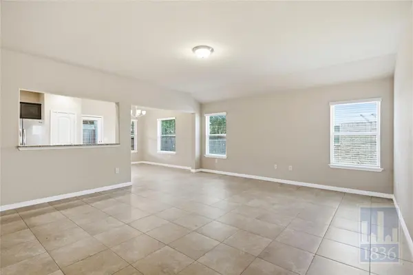 821 Schefer ST, Leander, TX 78641