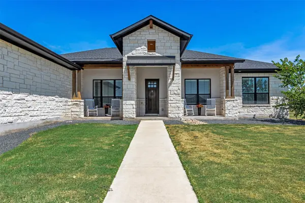 304 Buffalo TRL, Liberty Hill, TX 78642
