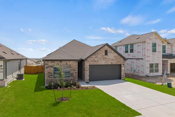 144 Wind Hill, Jarrell, TX 76537