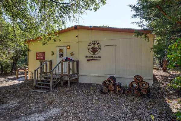181 Lockwood RD, Red Rock, TX 78662