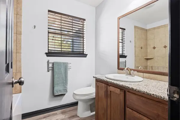 1011 Serenada DR, Georgetown, TX 78628