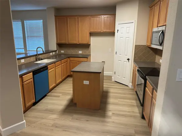 177 Devonshire DR, Kyle, TX 78640