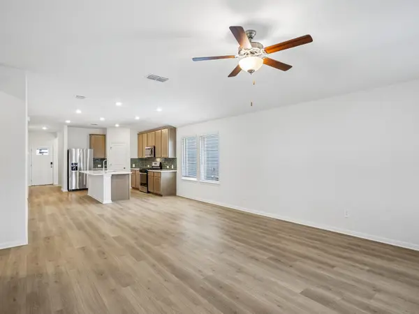 132 Woodbrook DR, Georgetown, TX 78674