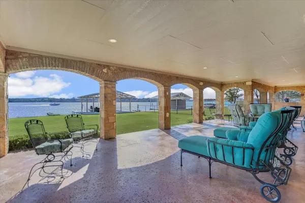 360 Campa Pajama LN, Kingsland, TX 78639