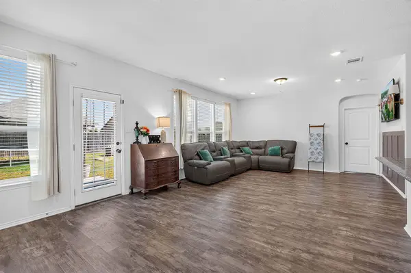 1703 Henbit LN, Lockhart, TX 78644
