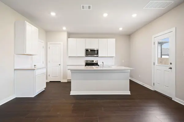 13801 Ryan Range LN, Elgin, TX 78621