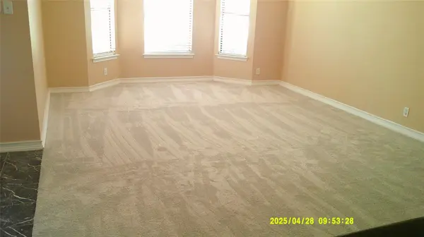 1300 Chalk LN, Cedar Park, TX 78613