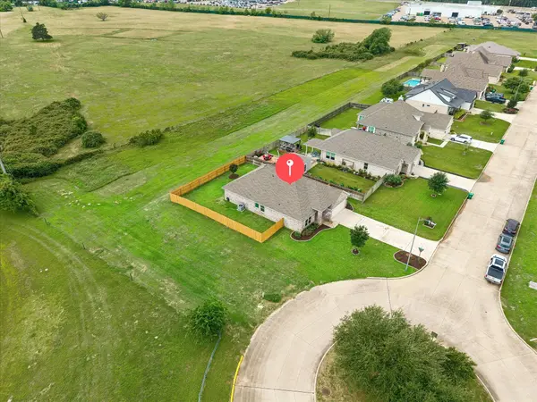 1401 Timber Oaks DR, Brenham, TX 77833