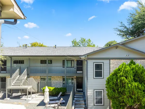 2303 East Side DR #210, Austin, TX 78704