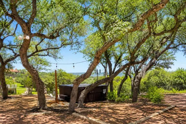 20130 Rod And Gun Club RD, Spicewood, TX 78669