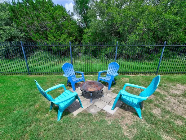 5117 Texas Bluebell DR, Spicewood, TX 78669