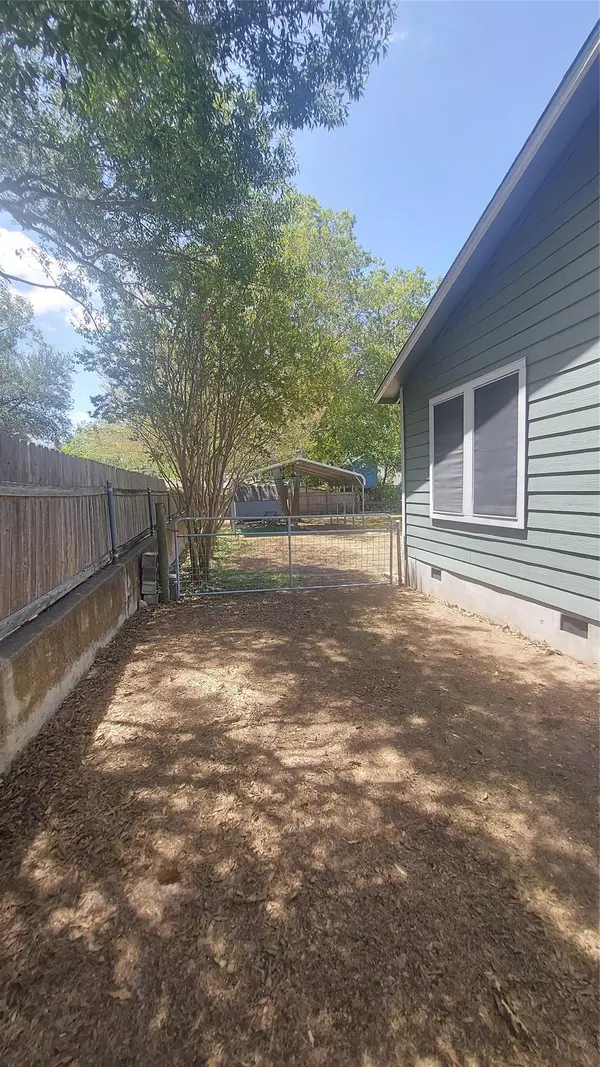 1411 Ruth Ave, Austin, TX 78757