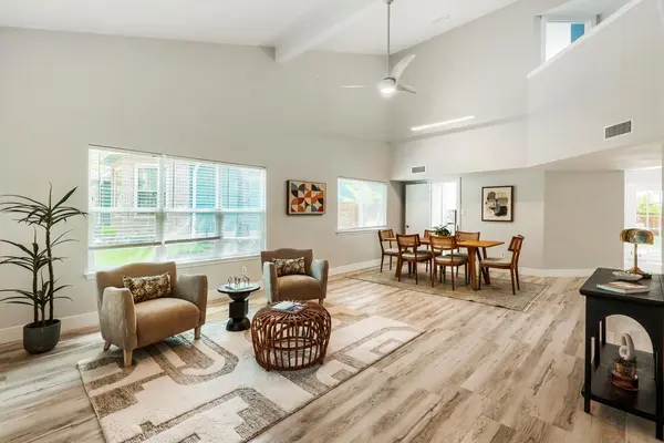 12410 Blossomwood DR, Austin, TX 78727
