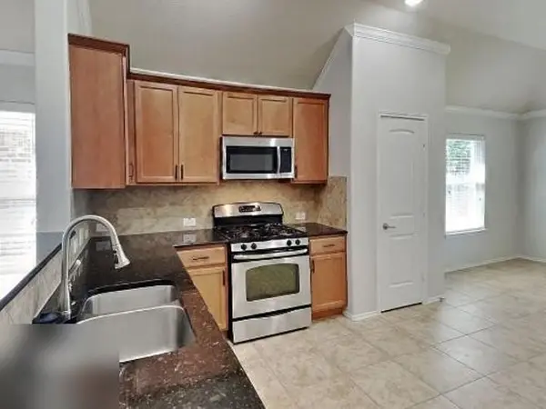 5833 Zachary Scott ST, Austin, TX 78747