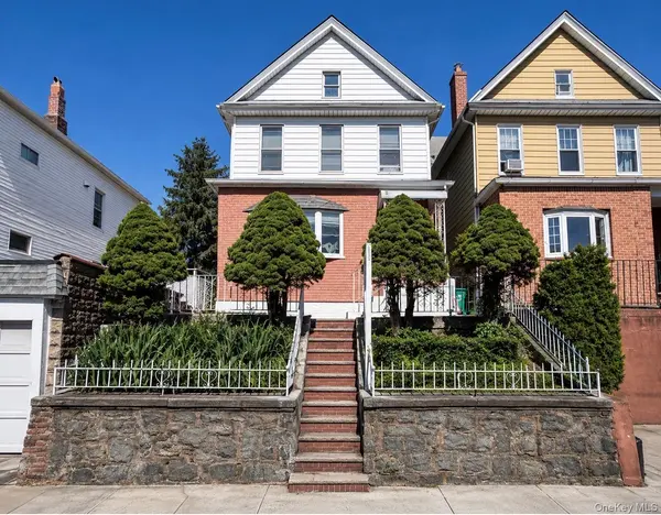 1225 119th ST, College Point, NY 11356