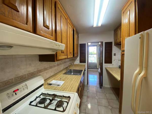140-55 34th AVE #3E, Flushing, NY 11354